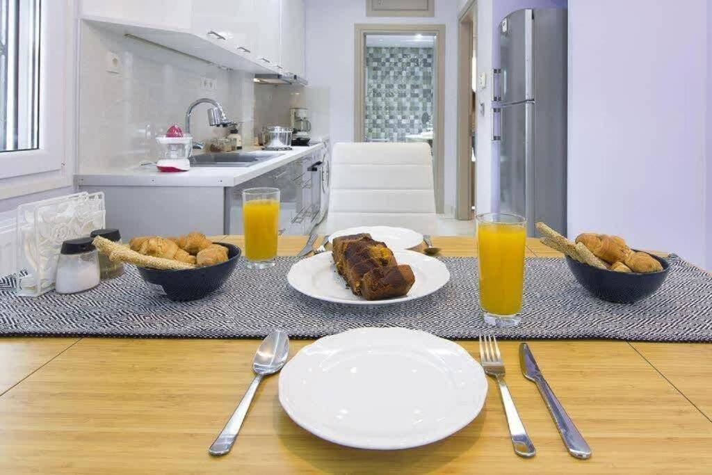 Modern Fully-Equipped House, 5 Min Walk From Metro Villa Athene Buitenkant foto